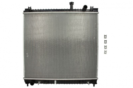 Радиатор охлаждения INFINITI QX NISSENS 69484