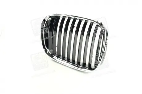 Решетка в капоте пра. BMW 5 E39 TEMPEST 014 0089 914