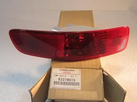 Фонарь противотуманные зад лев MITSUBISHI 8337A015