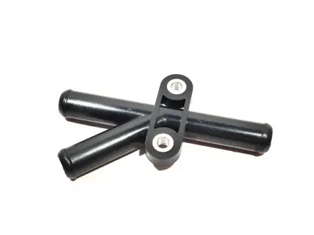 Патрубок системи охолодження (трійник) Chery Eastar Aftermarket B11-1303415