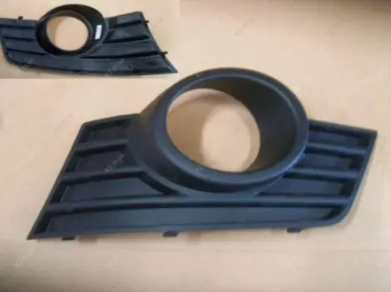 Решітка противотуманной фари L Great Wall Hover H3 Aftermarket 2803311-K24