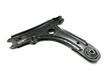 Важіль підвіски передній Chery Amulet / Forza / Karry Aftermarket A11-2909010