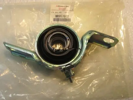Подшипник подвесной зад MITSUBISHI MR953922