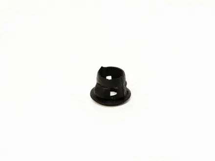 Клипса в пороги (ответная часть) Chery Amulet Aftermarket A11-5101033