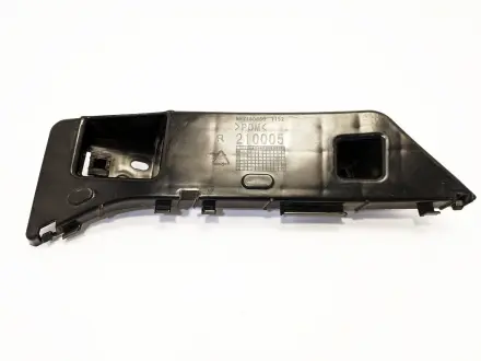 Кріплення бампера переднього L Geely EC-7RV Aftermarket 1068020532
