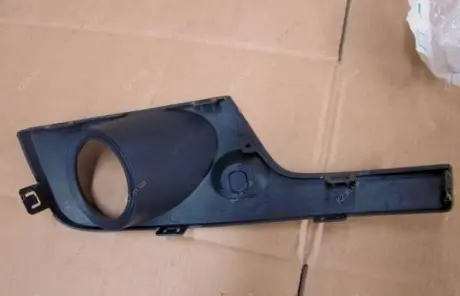 Решетка противотуманной фары L Geely EX-7 Aftermarket 1018013474