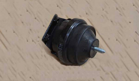 Подушка двигателя передняя A13 CHERY A13-1001510FA (фото 1)