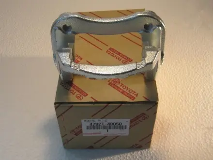 Скоба гальмівного супорта TOYOTA 4782148050