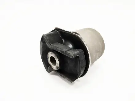 Сайлентблок задней балки Geely GC6 / MK / Aftermarket 1014001675