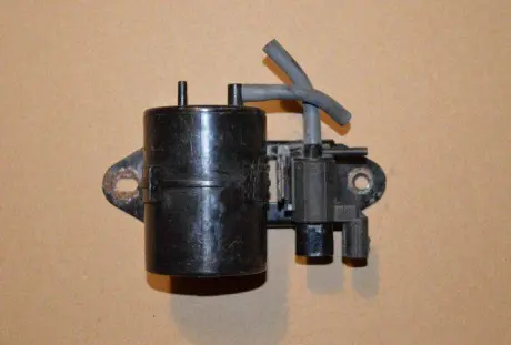 Абсорбер инжектора DAEWOO Lanos DOHC GM 96334829
