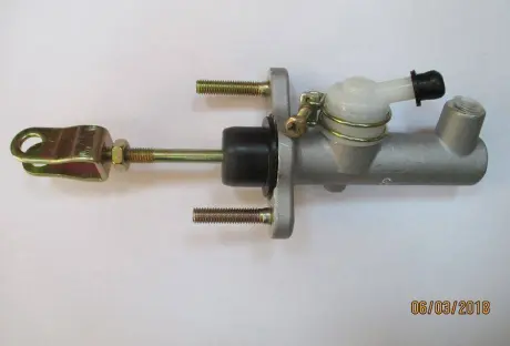 Циліндр зчеплення головний EC7 SC7 FC GEELY 1064000071 (фото 1)