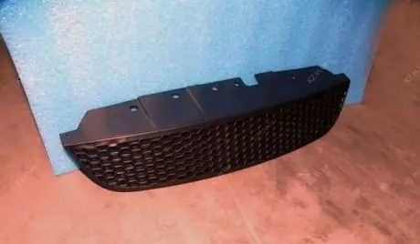 Решетка бампера верхняя Chery Beat Aftermarket S18D-2803521