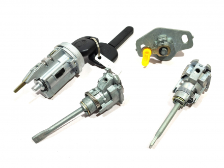 Комплект ключів і личинок Geely MK Aftermarket 1018003964