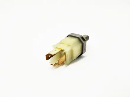 Датчик стоп-сигнала (лягушка) Chery Aftermarket A21-3720010