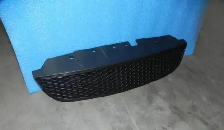 Решітка бампера верхня S18D CHERY S18D-2803521