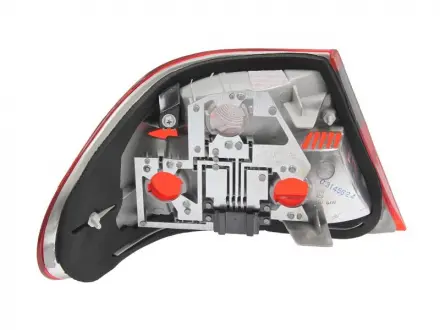 Ліхтарь задний правий зовн., без патрона, червонийо - димчатий, SED 8/99- DEPO 440-1915R-UE-DR