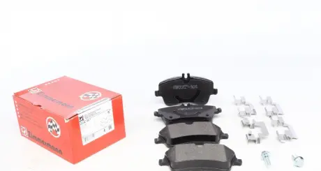 Тормозные колодки перед Mercedes W203 18-20K-20-2. ZIMMERMANN 231441951