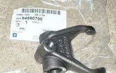 Вилка выжимного подшипника сцепления МКПП LACETTI Chevrolet GM 94580796