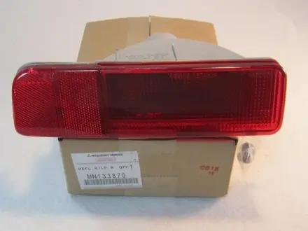 Відбивач бампера заднього. правий MITSUBISHI MN133870