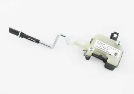 Механизм открытия лючка бака топливного VAG 1K5810773A