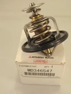 Термостат с прокладкой комплект MITSUBISHI MD346547