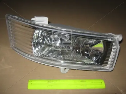 Фара протитуманна права Toyota Camry USA (05-) TYC 19-5763-00-1A