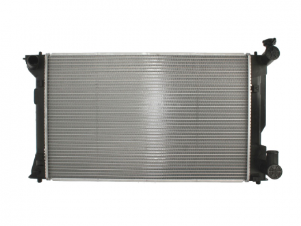 Радиатор охлаждения NISSENS 64667A (фото 1)