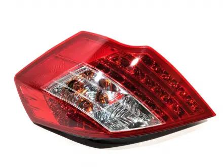 Фонарь задний R Geely EC-7 Aftermarket 1067001231