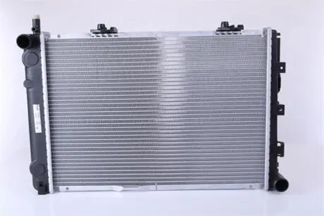 Радіатор охолоджування NISSENS 62549A