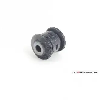 Сайлент-блок переднего рычага VAG 1K0407182F