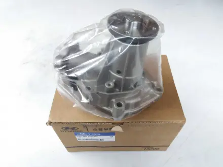 Помпа системи охолодження 2.5 TCI D4BH HYUNDAI H-1 04-15, H-100 11-17; KIA K-2500 12-17 MOBIS (KIA, Hyundai) 2510042700