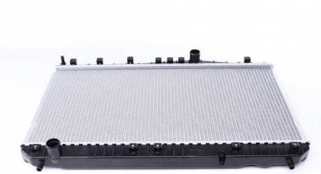 Радиатор охлаждения двигателя NRF 53384 (фото 1)