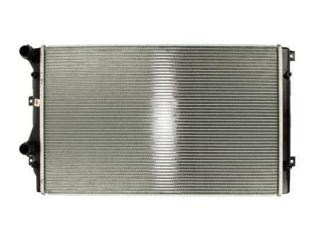 Радиатор охлаждения двигателя AUDI A3 03- NRF 53406