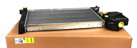 Радиатор системы охлаждения двигателя NRF 55348A