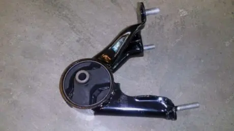 Подушка двигателя задняя 1.5 / 1.6L BYD F3 Aftermarket BYDF3D-1001210