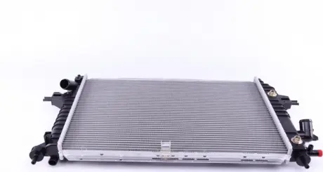Радиатор системы охлаждения двигателя NRF 53082