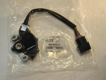 Переключатель положения рычага АКПП MITSUBISHI 8604A053