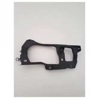 Защитный брус VAG 7P6806510