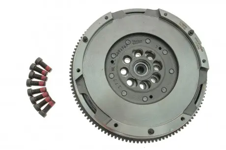 Маховик BMW 1/3/5 / X1 / X3 "2,0D" 03-15 Valeo 836589