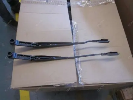 Рычаг стеклоочистителя R Geely EC-7RV Aftermarket 1067001026