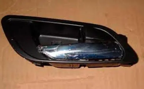 Ручка двері внутрішня права Aftermarket 101802316100861