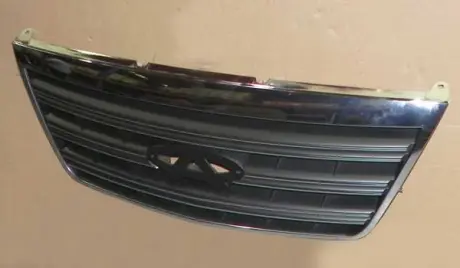 Решетка радиатора (+ эмблема) Aftermarket A21-8401111BA
