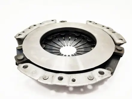 Кошик зчеплення MITSUBISHI: GALANT 1.8 / 2.0 88-, LANCER 1.6 86- / 1.8 92-94 KIMIKO 22100-77E00 (фото 1)