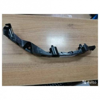 Направляющая бампера права NISSAN 62222BA60A