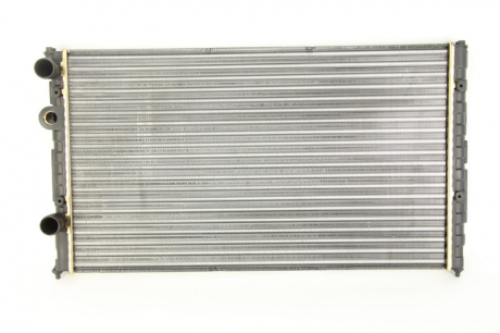 Радиатор охлаждения SEAT.VW NISSENS 652451 (фото 1)