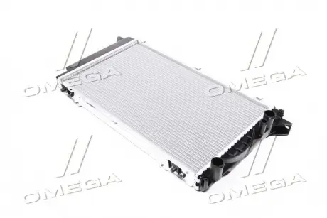 Радиатор охлаждения AUDI 80 NISSENS 60465A