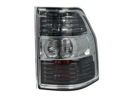 Фонарь прав. MIT PAJERO 07- DEPO 214-19A5R-UE