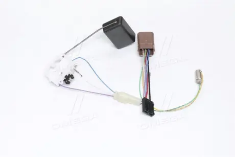 Датчик уровня топлива Эпика 2,5 GM 96875265