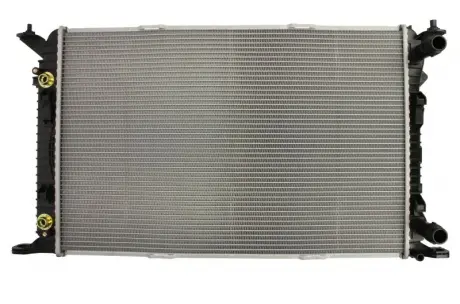 Радиатор охлаждения двигателя NISSENS 60321