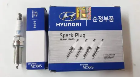 Свеча зажигания Hyundai MOBIS (KIA, Hyundai) 1884611070